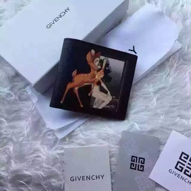 個性的なデザ 人気ブランドGivenchy 実物の写真 N品スーパーコピー代引き対応国内発送後払い安全必ず届く優良サイト